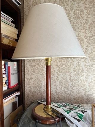 Lámpara de mesa antigua madera y metal