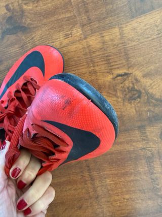Botas de fútbol Nike Mercurial Rojas Talla 39