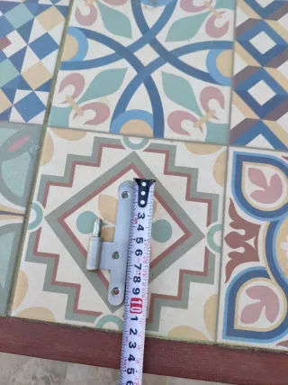 Juego de Manillas, picaportes y soportes.