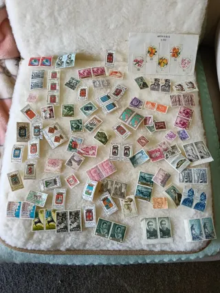 Colección de sellos variados