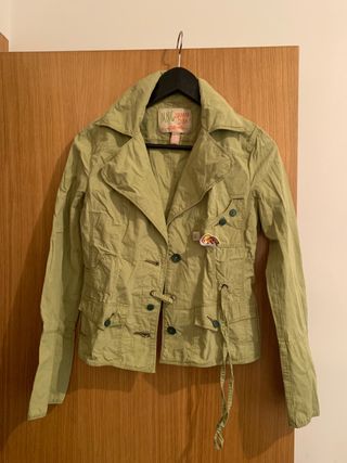 Chaquetita Mango Verde Talla S