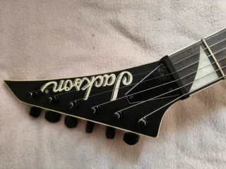 Guitarra Eléctrica Jackson Negra