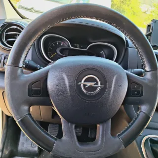 Opel Vivaro 2015
