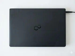 Portátil Fujitsu LIFEBOOK A Series Negro