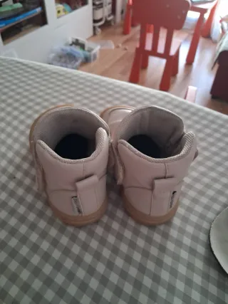 Botas respetuosas beige/rosa