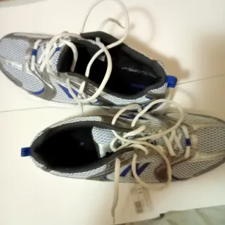 Tenis New Balance un solo uso