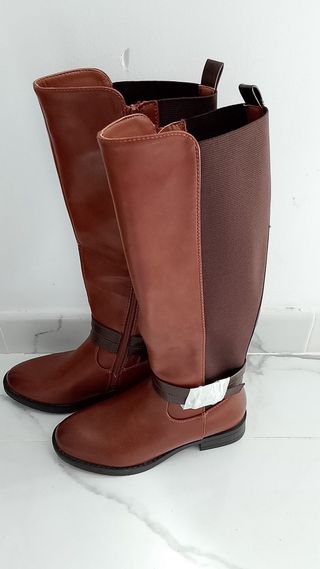 Botas altas marrones a estrenar