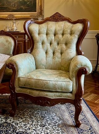 Sofá y 2 sillones Luis XV tela y madera tallada.