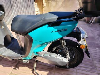 Moto Eléctrica Yamaha Neos Azul/Negro