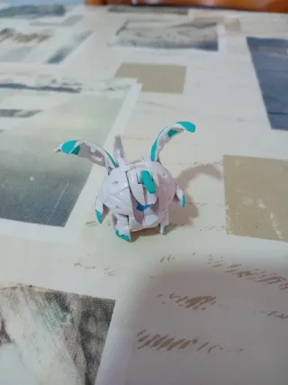 Lote 5 Bakugans y Cartas