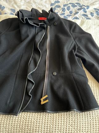 Chaqueta Carolina Herrera Negra