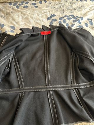 Chaqueta Carolina Herrera Negra
