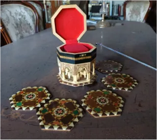 Caja de música Alhambra y posavasos