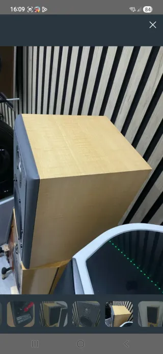 Altavoces Bowers & Wilkins DM 303