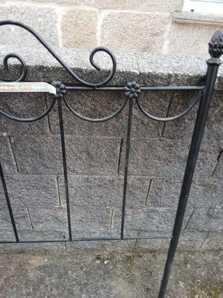 Cabecero de forja negro