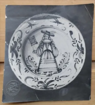 Lotto di fotografie di vecchie ceramiche