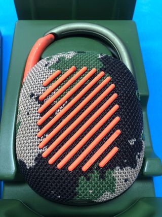 Altavoz JBL Clip 4 Camuflaje