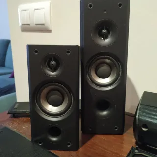 Altavoces Home Cinema Kenwood Negros