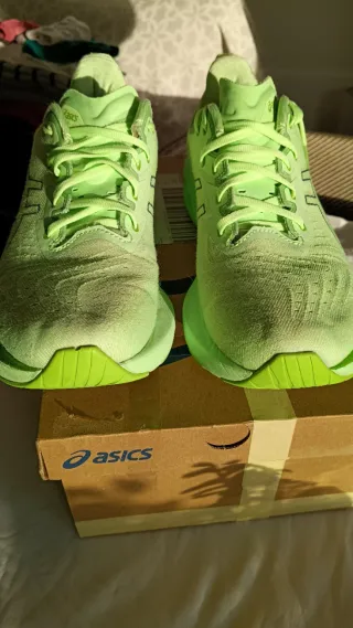 Zapatillas Asics Novablast 4, Illuminate Green