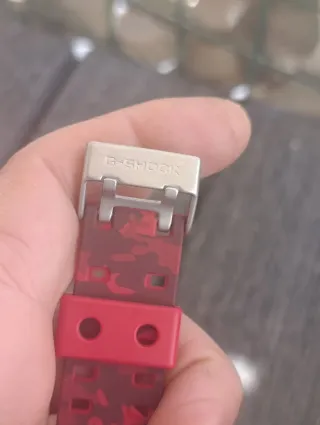 Casio G-Shock GA100CM Camouflage Rosso Nero