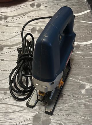 Sierra de calar Ryobi JS500QEO con maletín