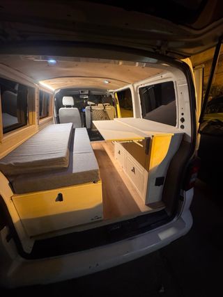 Camperización furgoneta a medida