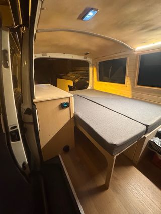 Camperización furgoneta a medida