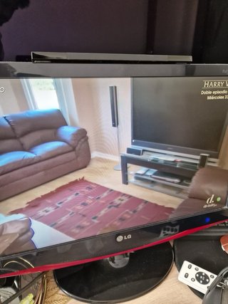 Monitor TV LG Full HD Negro/Rojo