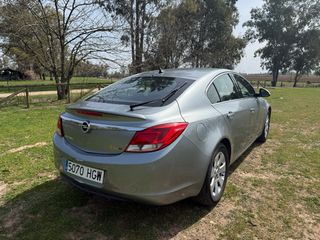 Opel Insignia 2011