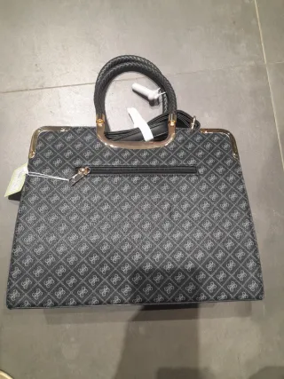 Bolso mujer gris con detalles dorados