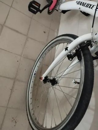 Bicicleta ruedas 24 pulgadas. Negociable.