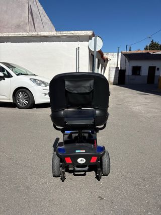 Scooter movilidad reducida 4 ruedas