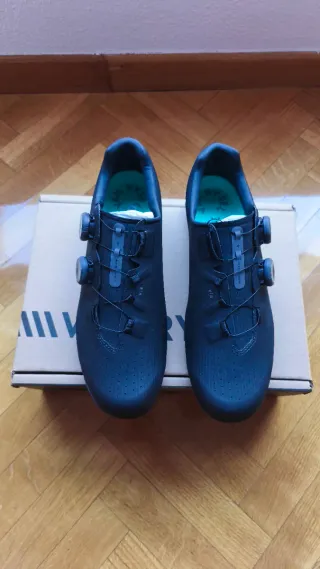 Nuevo. Zapatillas Van Rysel RCR 43