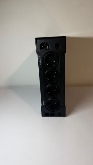 SAI Eaton Ellipse PRO 850 DIN LCD y AVR