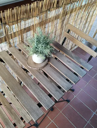 Mesa y 2 Sillas Balcón Madera y Metal