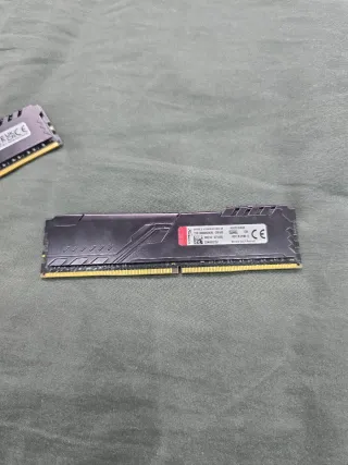 2x Kingston DDR4 8GB RAM 2133MHz