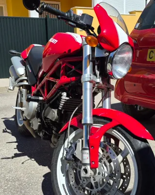Ducati Monster S2R 800 Roja