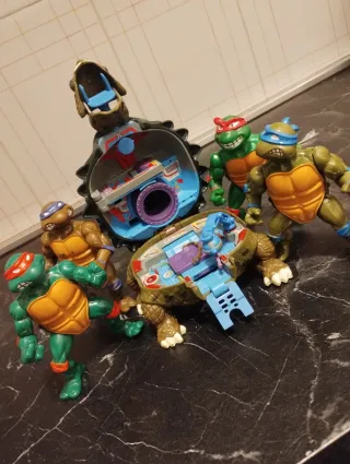 Lotto Tartarughe Ninja Action Figure e Playset