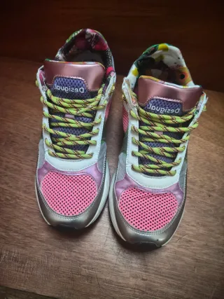 Tenis Desigual Plata y Rosa