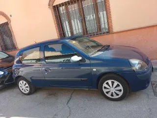 Renault Clio 2005