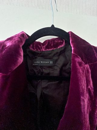 Blazer Zara Terciopelo Morado Talla M
