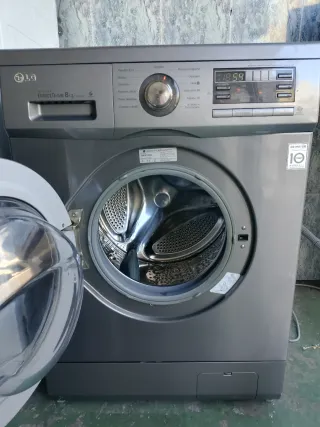 Lavadora LG 8kg Direct Drive Inox