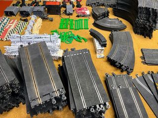 Pistas Scalextric, transformadores y mandos