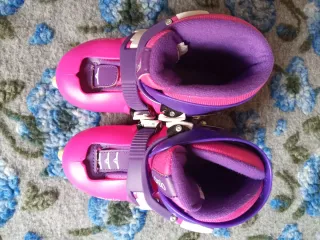 Pattini Oxelo bambina 26/28 + protezioni