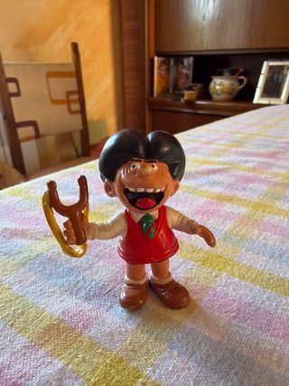 Muñeco Zape con Tirachinas