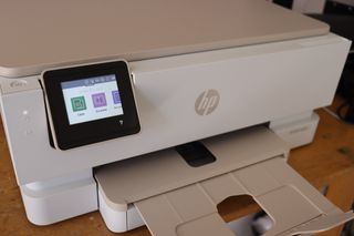 Impresora HP Envy Inspire 7200e + cartucho negro