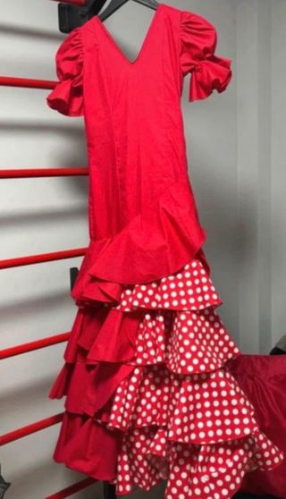 Vestido de flamenca rojo y blanco