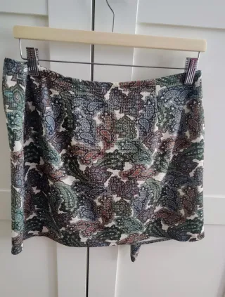 Falda Pull&Bear Talla L Estampado Paisley