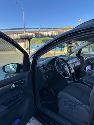 Volkswagen Touran 2011