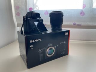 Sony Alpha 7 II con objetivos